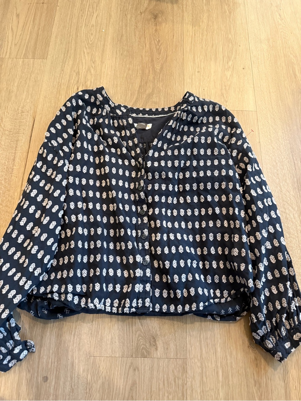 Women’s Navy Blue Printed Button-Front Blouse adult small